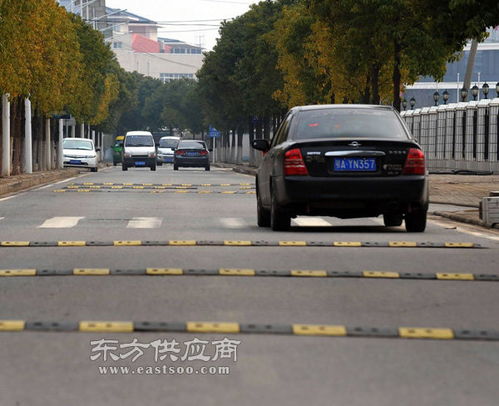 道路減速帶與合肥昌順交通設(shè)施 安全出行的守護(hù)者